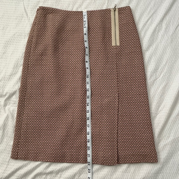 Ann Taylor A-line Skirt - Picture 2 of 9